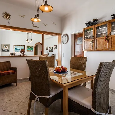 Melisses Sea View House * Plaka (Milos)