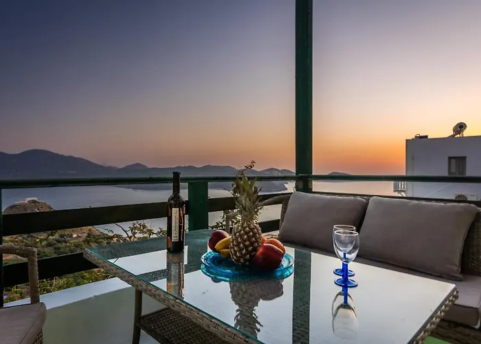 Casa de Férias Melisses Sea View House Plaka (Milos)