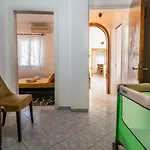 Melisses Sea View House Plaka (Milos)