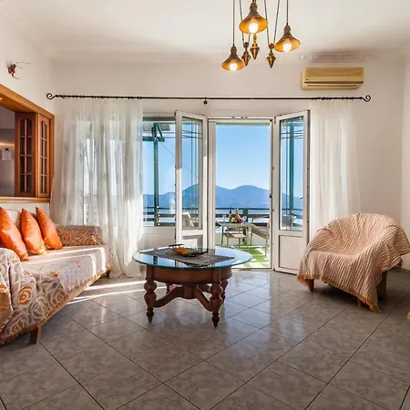 Melisses Sea View House Holiday home Plaka (Milos)